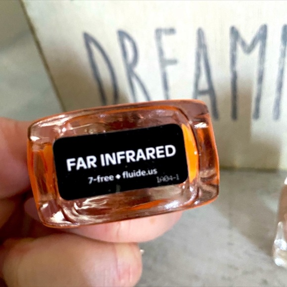 7-Free Polish Duo 2 polishes one of each color. New in box never used - Picture 2 of 8